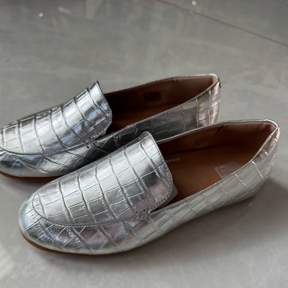 Fitflop Silver Crocodile Pattern Loafers